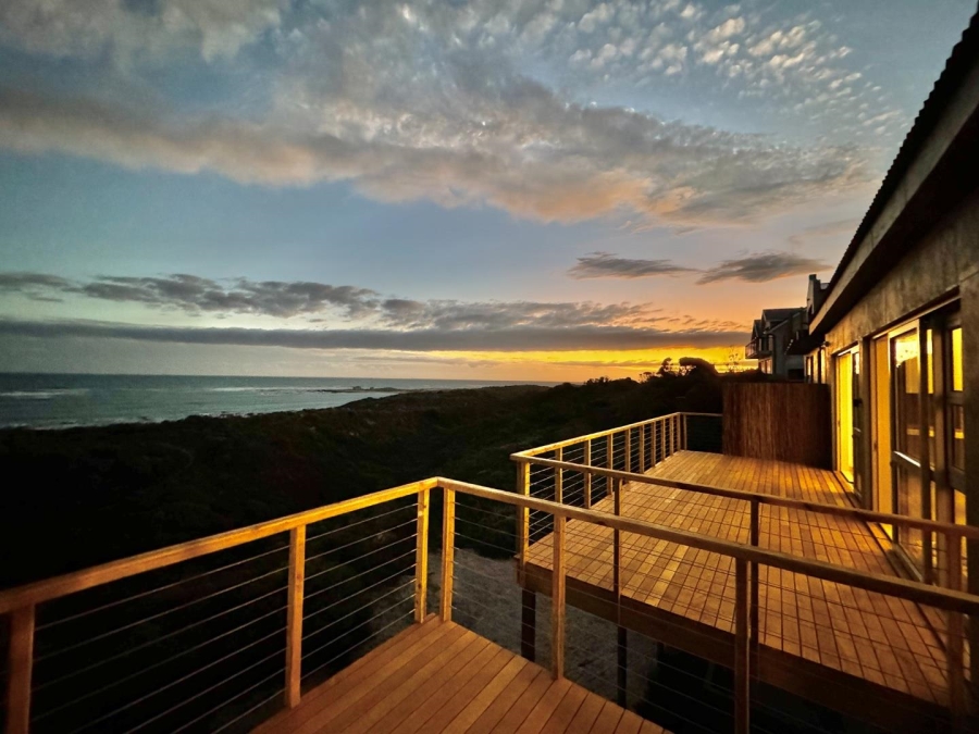 4 Bedroom Property for Sale in Suiderstrand Western Cape